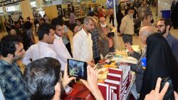 گزارش تصویری از جشن امضای کتاب «تاریخ تحلیلی جنگ ایران و عراق»