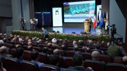 شعر خوانی حاج صادق آهنگران در چهارمین مراسم «یادها و نام‌ها» + فیلم