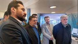 رئیس مرکز اسناد و تحقیقات دفاع مقدس از نمایشگاه «دستاورد‌های بنیاد حفظ آثار و نشر ارزش‌های دفاع مقدس در حوزه فضای مجازی» بازدید کرد