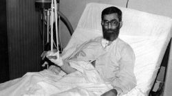حکمت مجروحیت رهبر آینده انقلاب