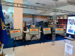 حضور انتشارات مرکز اسناد و تحقیقات دفاع مقدس در نمایشگاه جایگاه علم و فناوری در دوران دفاع مقدس + عکس