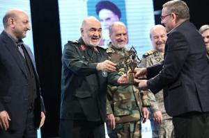 گزارش تصویری همایش ملی پژوهش و دفاع مقدس؛ آئین اختتامیه دومین دوره دوسالانه انتخاب آثار برتر پژوهشی دفاع مقدس و جبهه مقاومت «جایزه سردار سپهبد پاسدار شهید حاج قاسم سلیمانی»