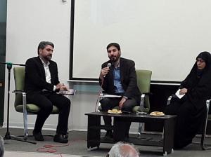 گزارش تصویری از مراسم رونمایی از کتاب «معمار حرم: نقش شهید سلیمانی در شکل‌گیری ستاد توسعه و بازسازی عتبات عالیات»