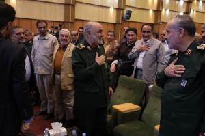 گزارش تصویری از دومین گردهمایی بزرگ " قهرمانان خط شکن " در سالروز فتح خرمشهر / 1