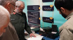 گزارش تصویری از بازدید رئیس دفتر نظامی فرماندهی معظم کل قوا از مرکز اسناد و تحقیقات دفاع مقدس