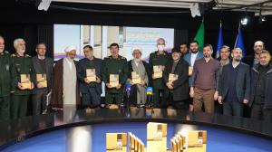 گزارش تصویری از مراسم رونمایی از کتاب «تاریخ شفاهی دفاع مقدس به روایت حجت‌الاسلام‌والمسلمین عبدالله حاجی صادقی نماینده ولی‌فقیه در قرارگاه قدس»