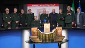 گزارش تصویری از مراسم رونمایی کتاب دوجلدی «به اروند رسیدیم» خاطرات جانباز کریم نصر اصفهانی فرمانده تیپ قمر بنی‌هاشم (ع)