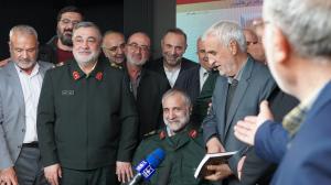 گزارش تصویری از مراسم رونمایی کتاب دوجلدی «به اروند رسیدیم» خاطرات جانباز کریم نصر اصفهانی فرمانده تیپ قمر بنی‌هاشم (ع)