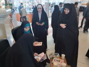 جشن امضای کتاب سرو گلستان من با حضور نویسنده و راوی کتاب + عکس
