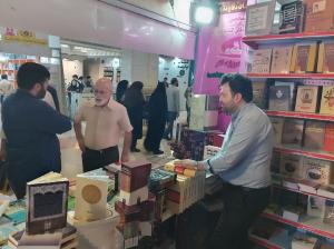 گزارش تصویری از غرفه مرکز اسناد و تحقیقات دفاع مقدس در نمایشگاه بین المللی کتاب تهران
