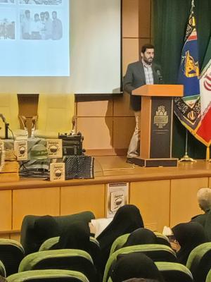 گزارش تصویری از آیین رونمایی کتاب «آن شش ماه»